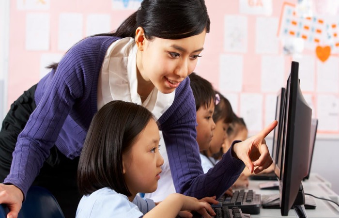What advantages of Educational Technology_